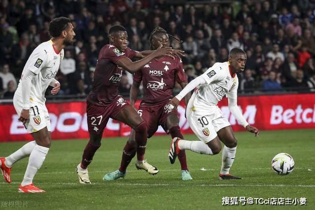 巴萨任命纳瓦罗为新角色 合同续签至2029年